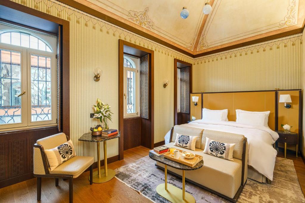 The Galata Istanbul Hotel MGallery - Deluxe Zimmer Mit Kingsize-Bett