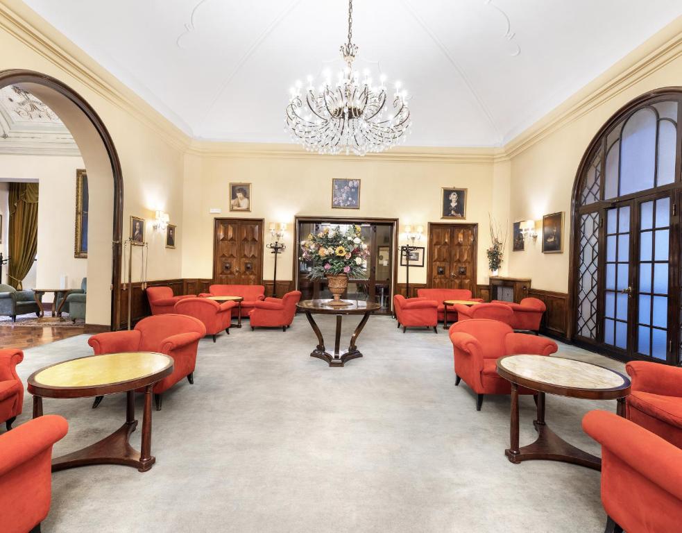 Posezení v ubytování Hotel Palace Bologna Centro