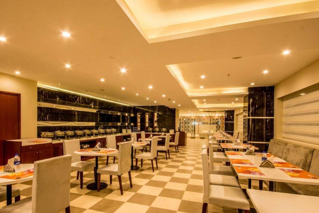 Gallery image of The Altruist Business Hotel Hitech in Hyderabad