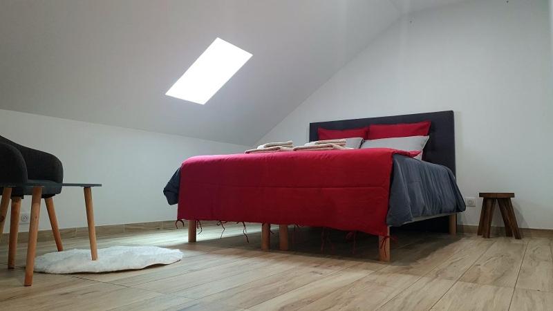 Le 4 - Double Room With Private Bathroom