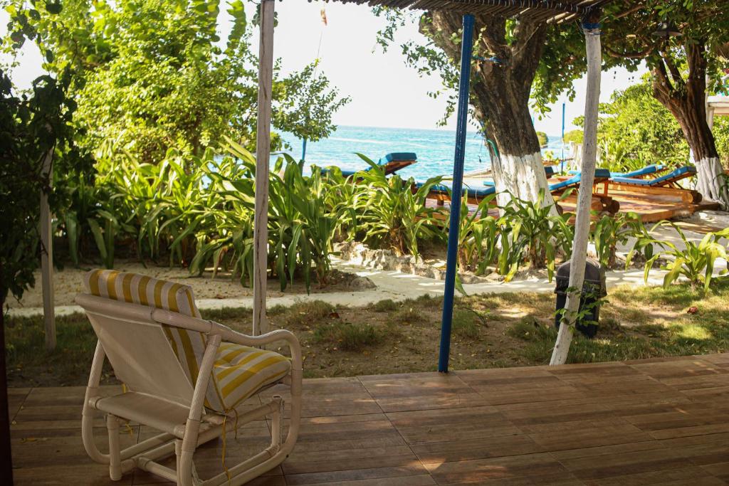 Mejores Hoteles en Isla Grande | Islas del Rosario 448128639