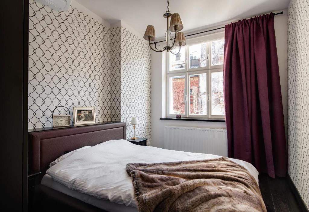 Too-Good Apartments - 6