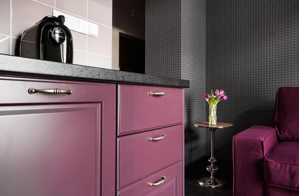 Too-Good Apartments - 5