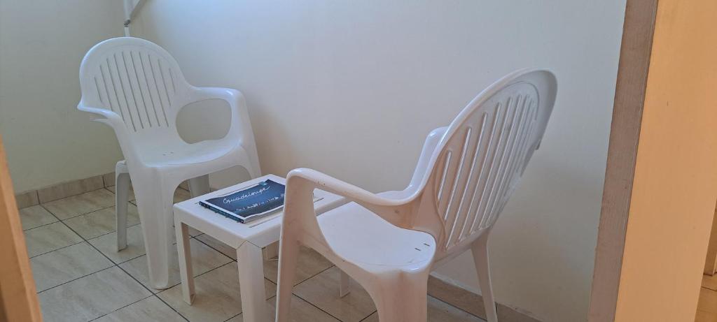 Fotografie z fotogalerie ubytování Logement spacieux deux pièces à Baie Mahault v destinaci Baie-Mahault