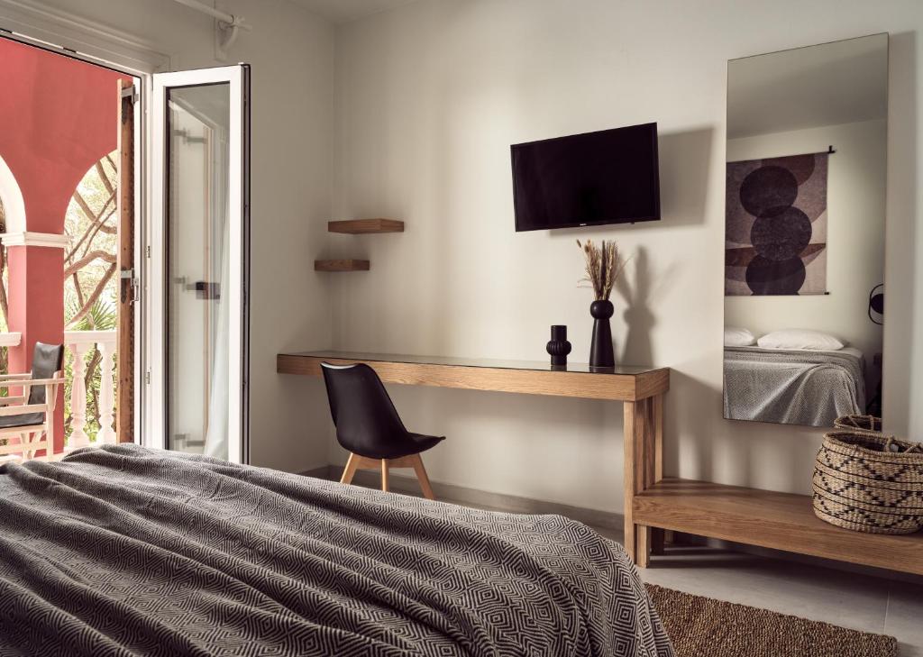 Tropical Studios - 4