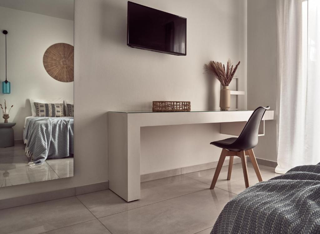 Tropical Studios - 7