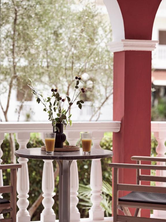 Tropical Studios - 8