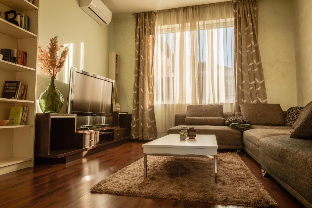 Sunny Apartment