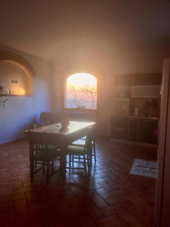 Kép da Emi - La casetta in piazza szállásáról Monforte dʼAlbában a galériában