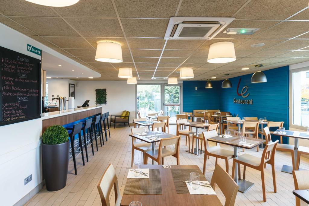 Restaurace v ubytování Campanile Lyon Bron Eurexpo