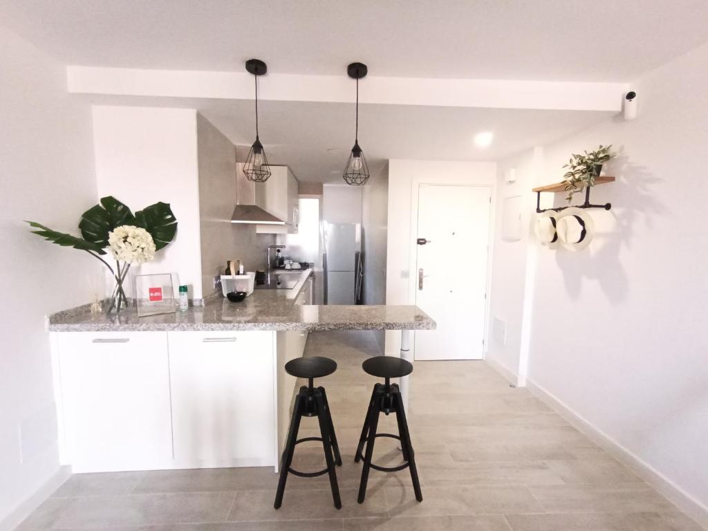 Kuchyňa alebo kuchynka v ubytovaní Riviera del Sol , Casa Lola, Mijas Costa
