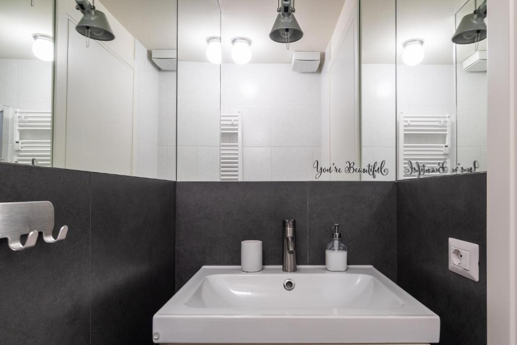 LA CASA COLORATA - Flats in Milan - Bocconi - 15