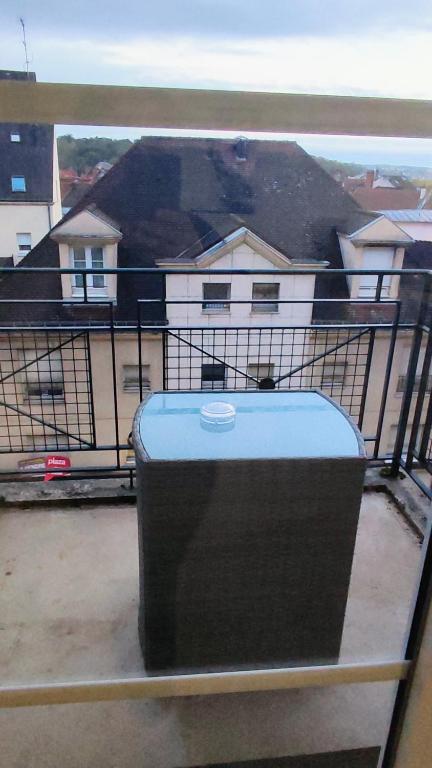 Balkón alebo terasa v ubytovaní Double Apparts - Spacieux 140 m2 - 4 Ch - Entrée autonome- 2 Parkings Privé Gratuit