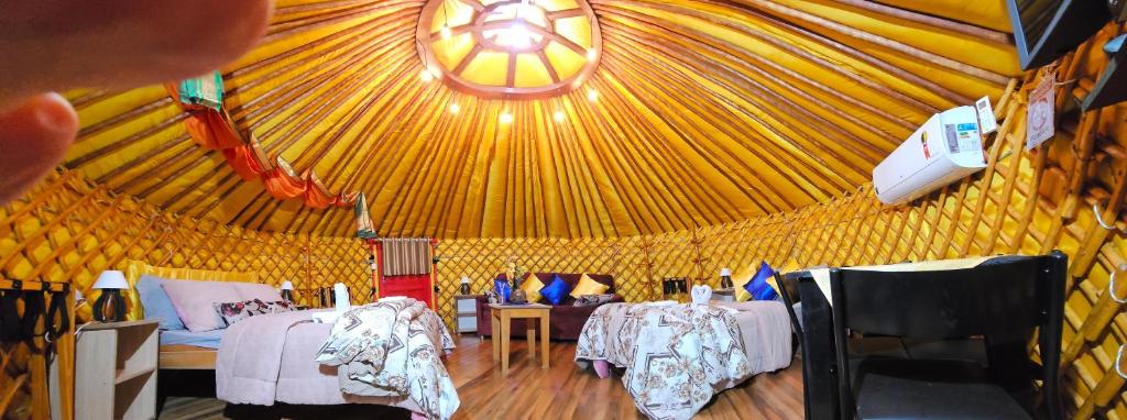 Casa Campo Yurt 1 Gengiscan tenda mongólica wifi - Housity