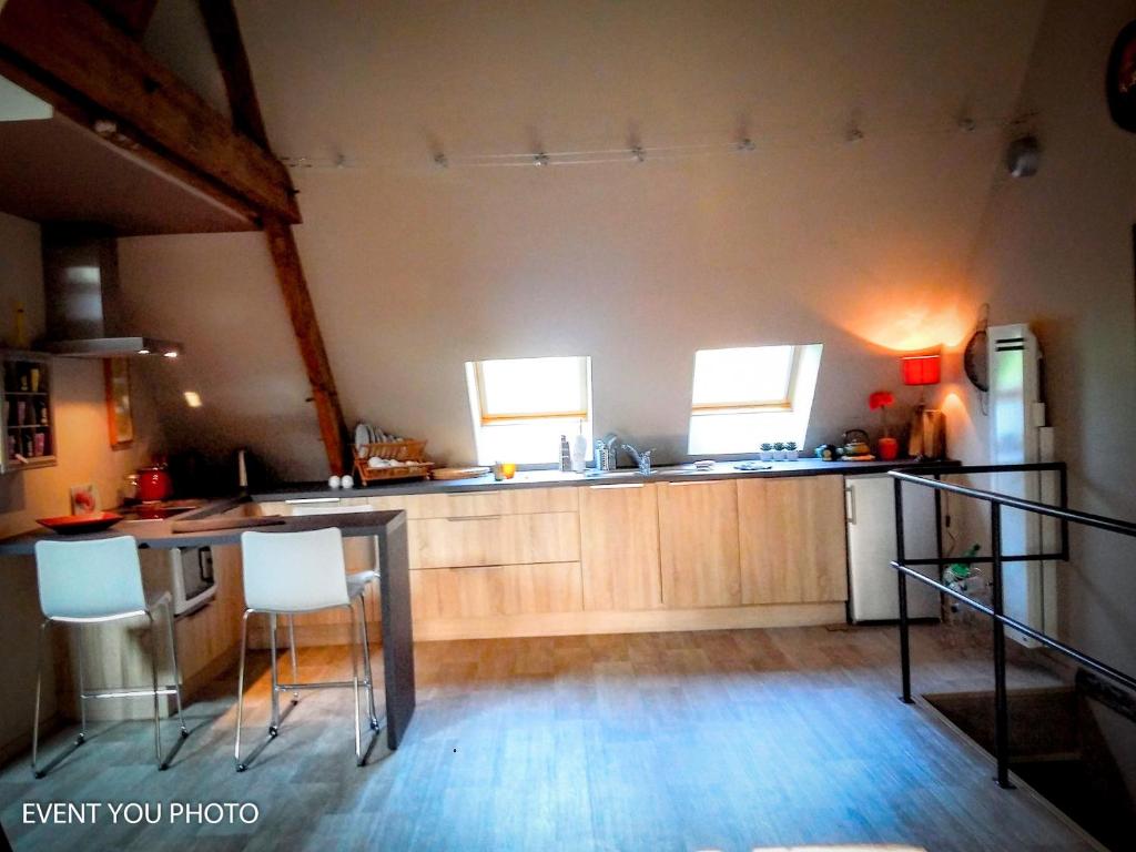 Kuchyň nebo kuchyňský kout v ubytování Les Hauts de la Cluse