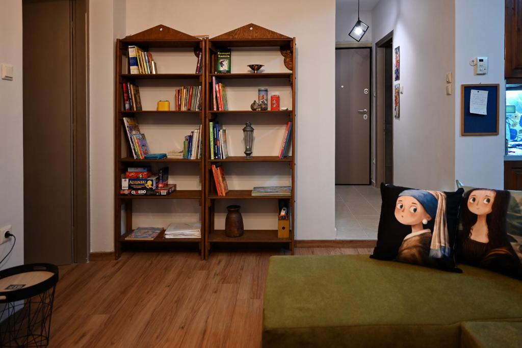 Knihovna v apartmánu