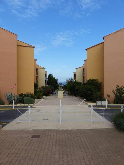 Zdjęcie z galerii obiektu Coquet T2, Vue sur mer w mieście Saint Pierre La Mer