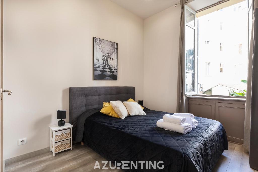 Łóżko lub łóżka w pokoju w obiekcie Beautiful Stay - Azurenting