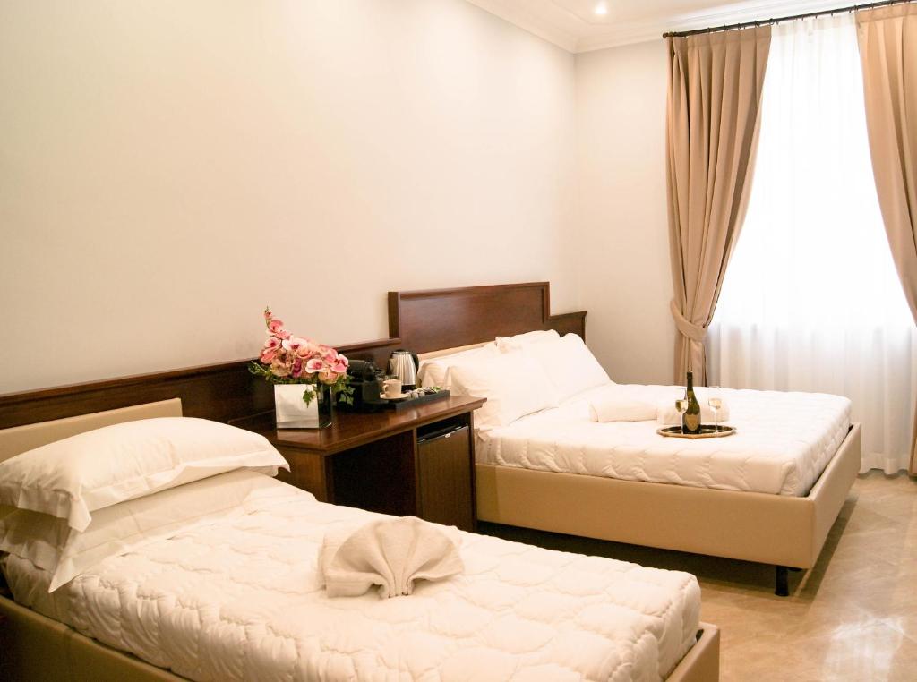 
Triple Room with City View
