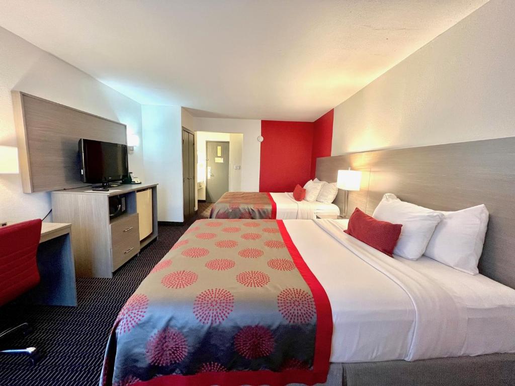 Ramada by Wyndham Columbia photo