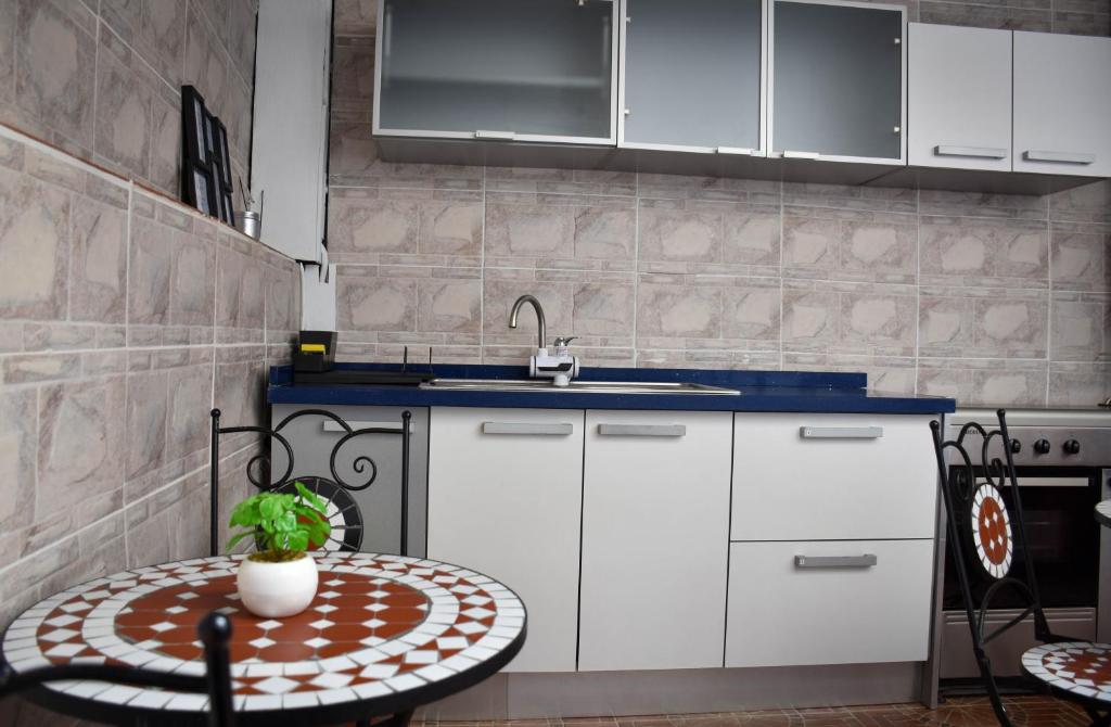 Kuchyň nebo kuchyňský kout v ubytování Brily home