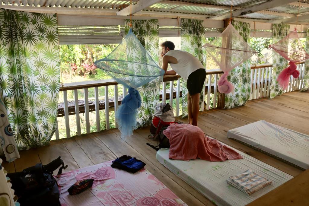 Balkón nebo terasa v ubytování Bohol Hammock Hostel