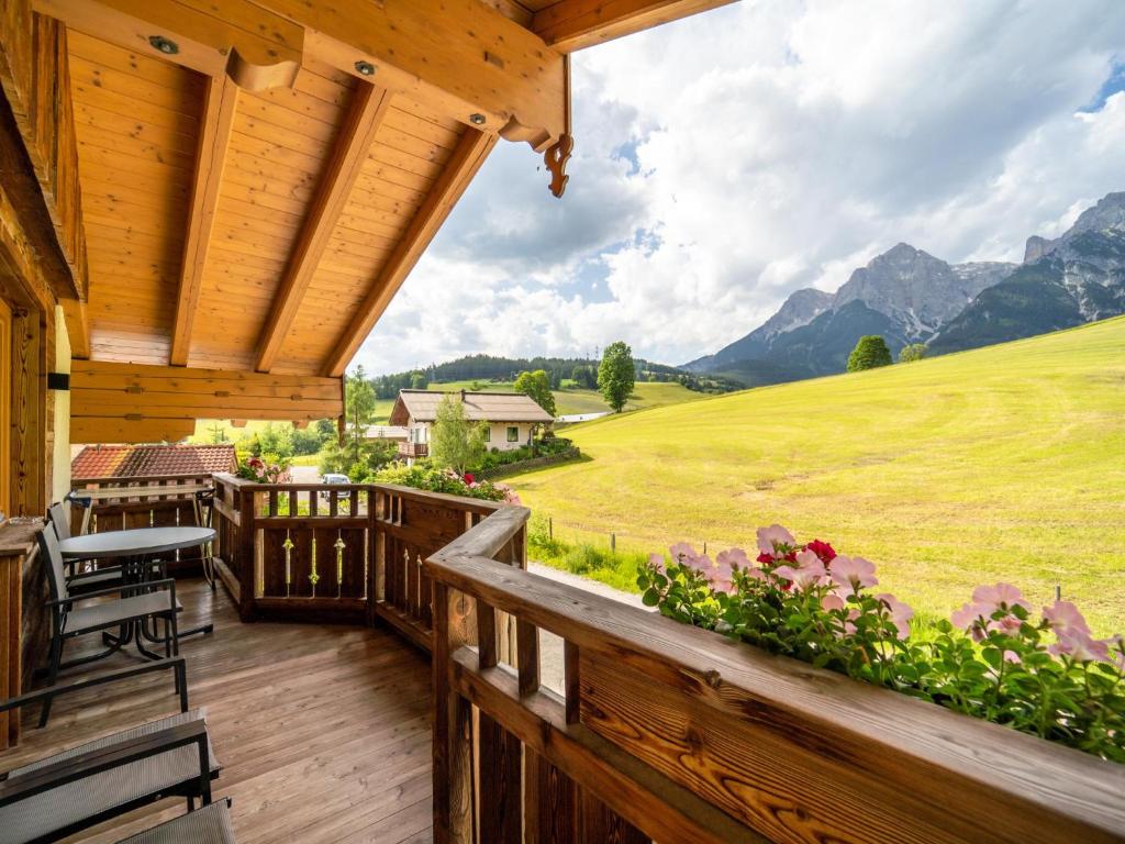 Nespecifikovaný výhled na hory nebo výhled na hory při pohledu z apartmánu