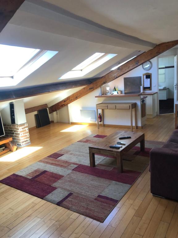 appartement centre croisette emplacement exceptionnel - отзывы и видео