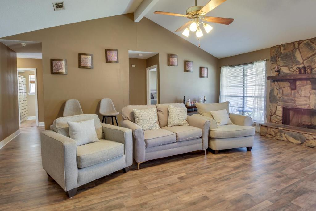 New Orleans Home with Backyard Near French Quarter, New Orleans