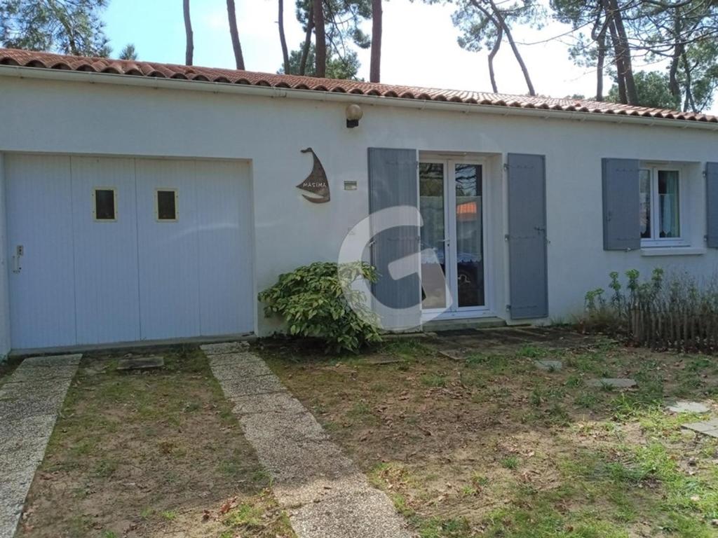 Photo de la galerie de l'établissement Maison de vacances pour 6 à La Tranche sur Mer - FR-1-357-301, à La Tranche-sur-Mer