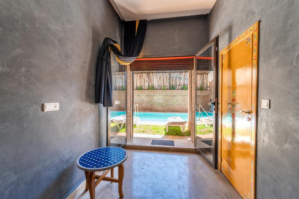 The swimming pool at or close to Riad Les Nuits De Fès