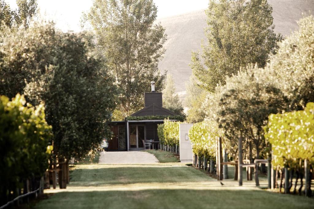 Craggy Range Luxury Vineyard Retreat - Resim 27