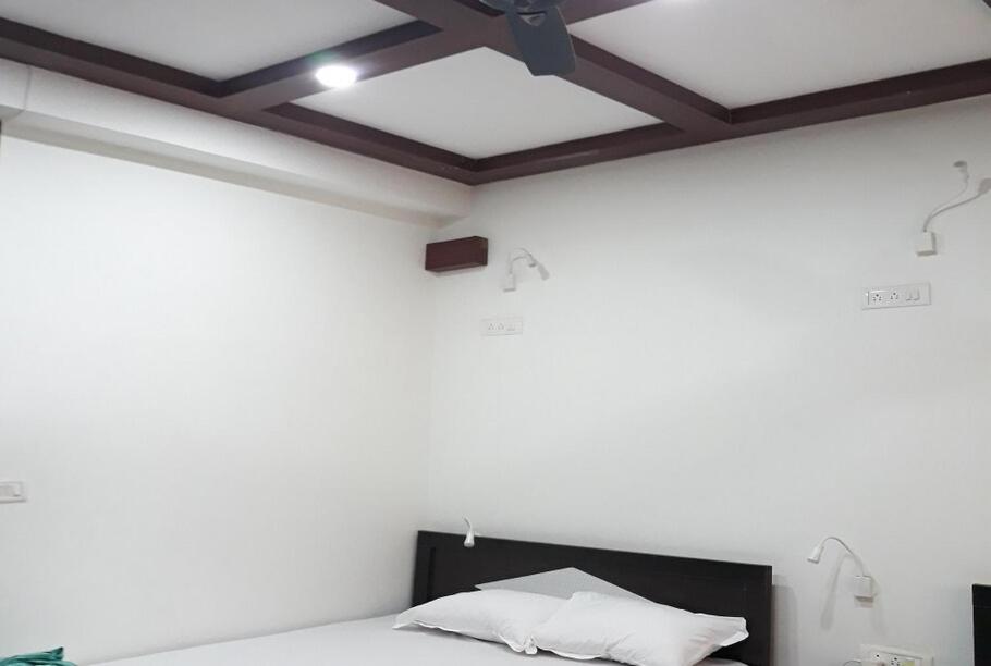 LAXMI GUEST HOUSE JADAVPUR, Kolkata, India