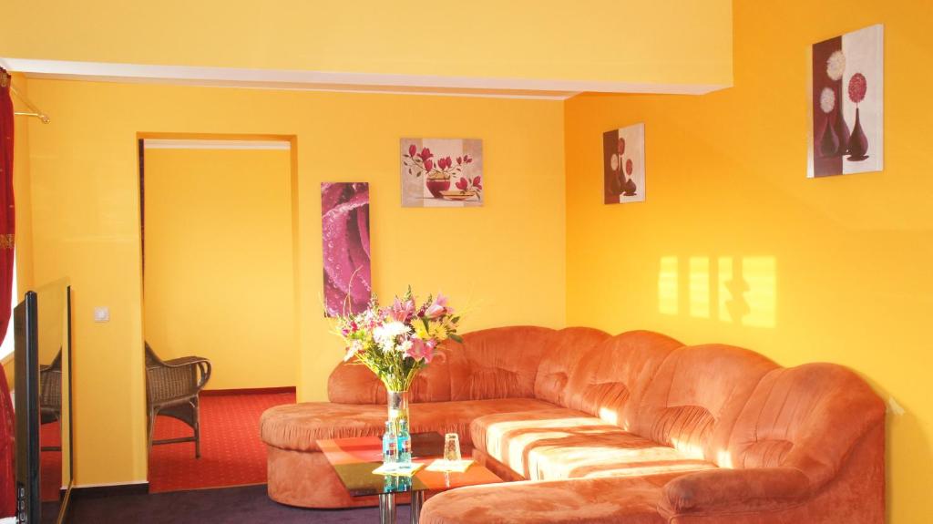Posezení v ubytování Hotel am Buschkrugpark