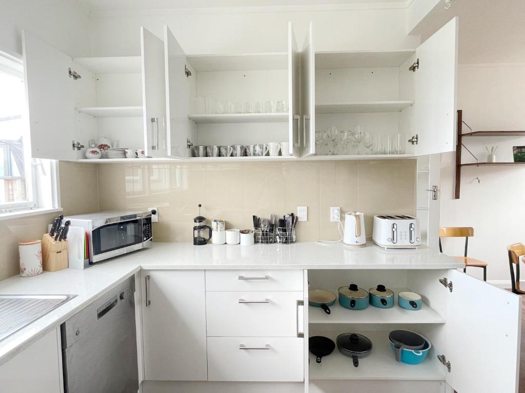 NO PARTY ALLOWED,Sea view 5 bedroom house - Resim 12