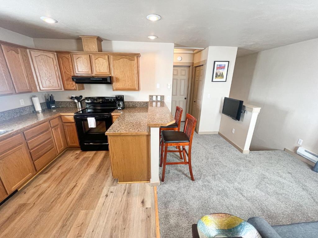 Küche/Küchenzeile in der Unterkunft Apartment in Teton Ski Retreat