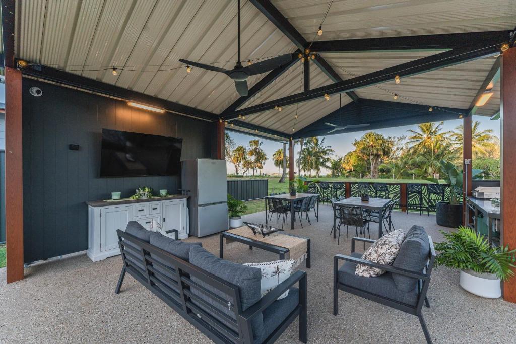 Patio nebo venkovní prostory v ubytování Kinka Palms Motel