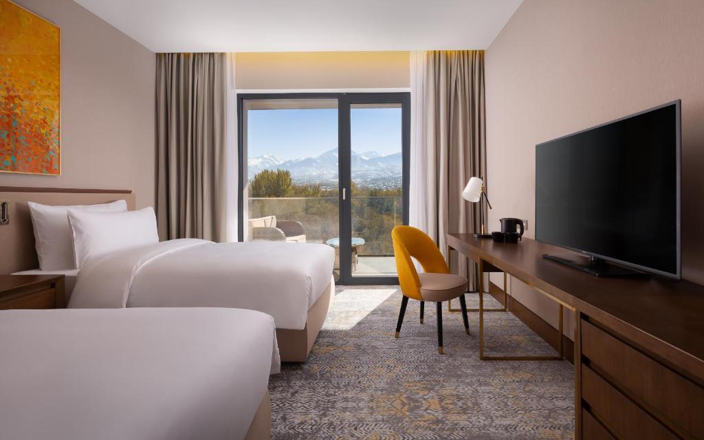 Swissôtel Wellness Resort Alatau Almaty - Sala Gemela Clásica Con Vista A La Montaña