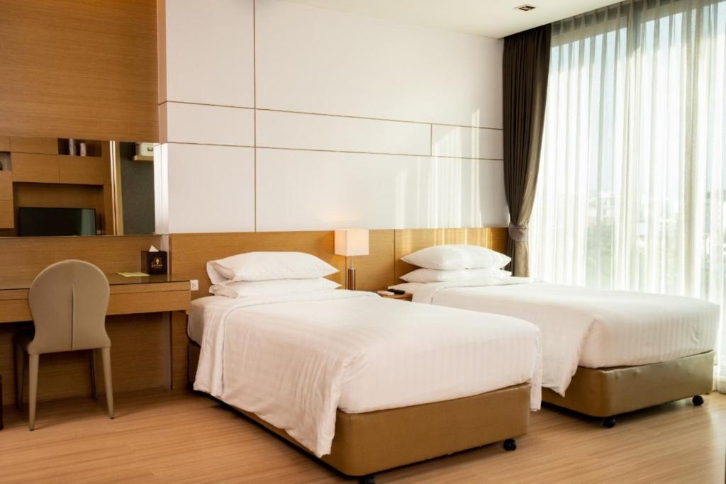 
 Junior Suite Twin Bed
