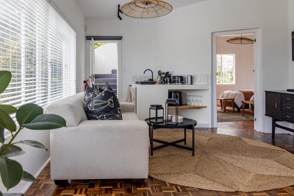 Millrock Beach House - Image 12