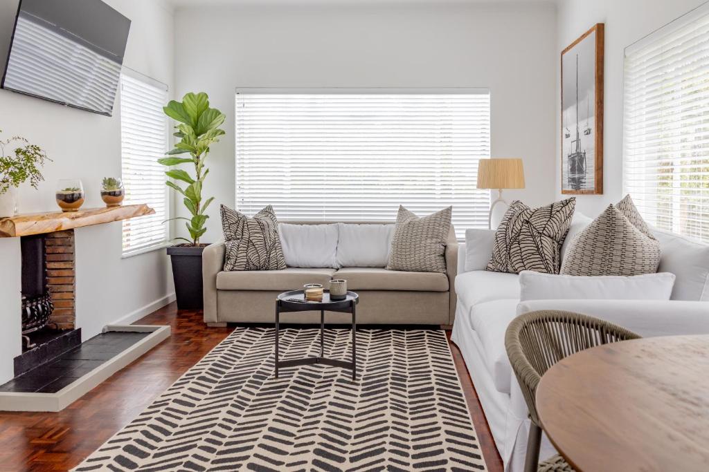 Millrock Beach House - Image 14