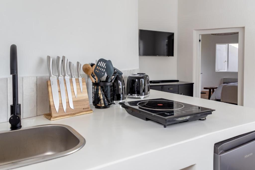 Millrock Beach House - Image 25