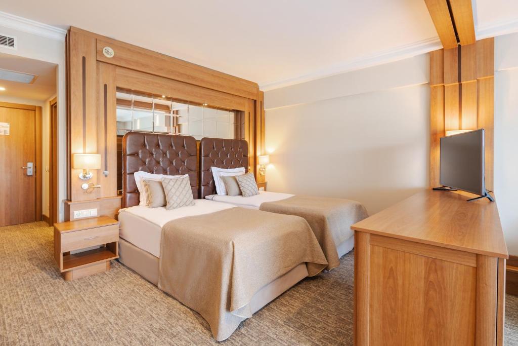 Sueno Hotels Golf Belek - Верхняя тройная комната