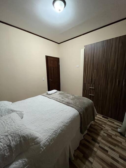Postel nebo postele na pokoji v ubytování Casa Hacienda Real