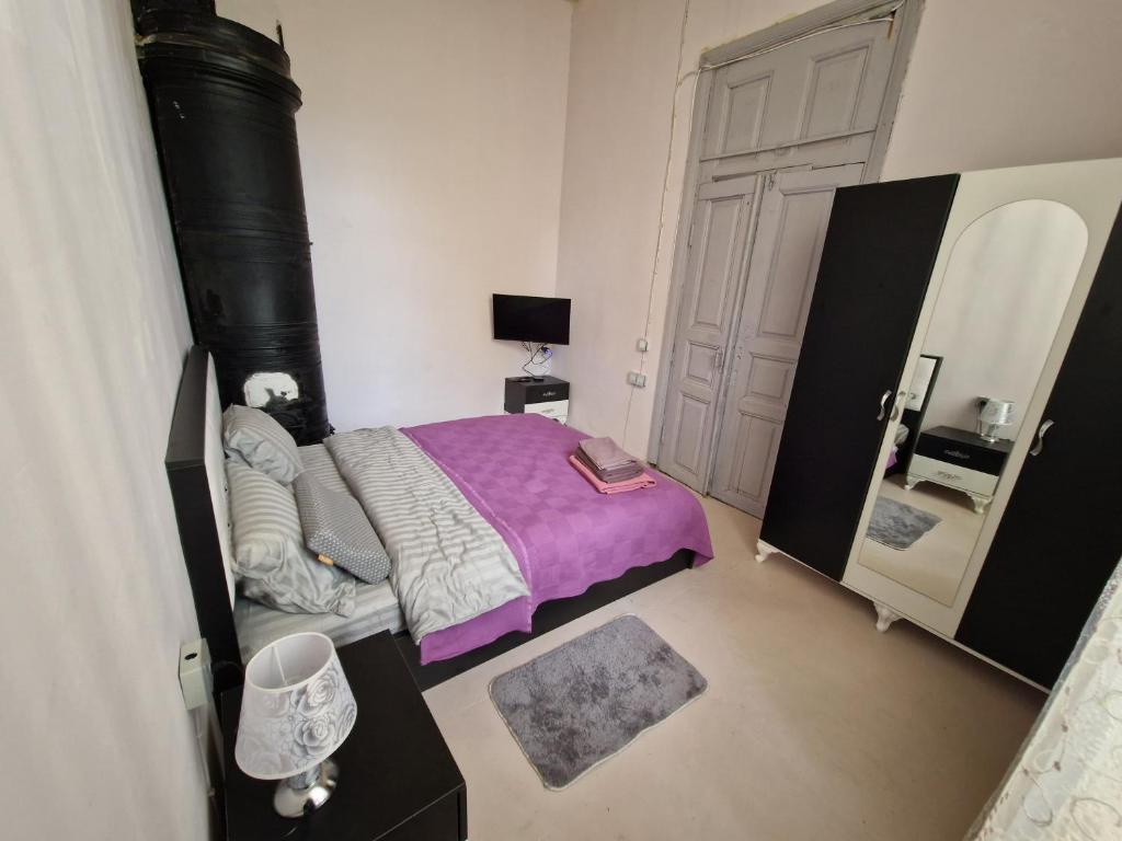 Cozy apartment near 28 Mall در باکو