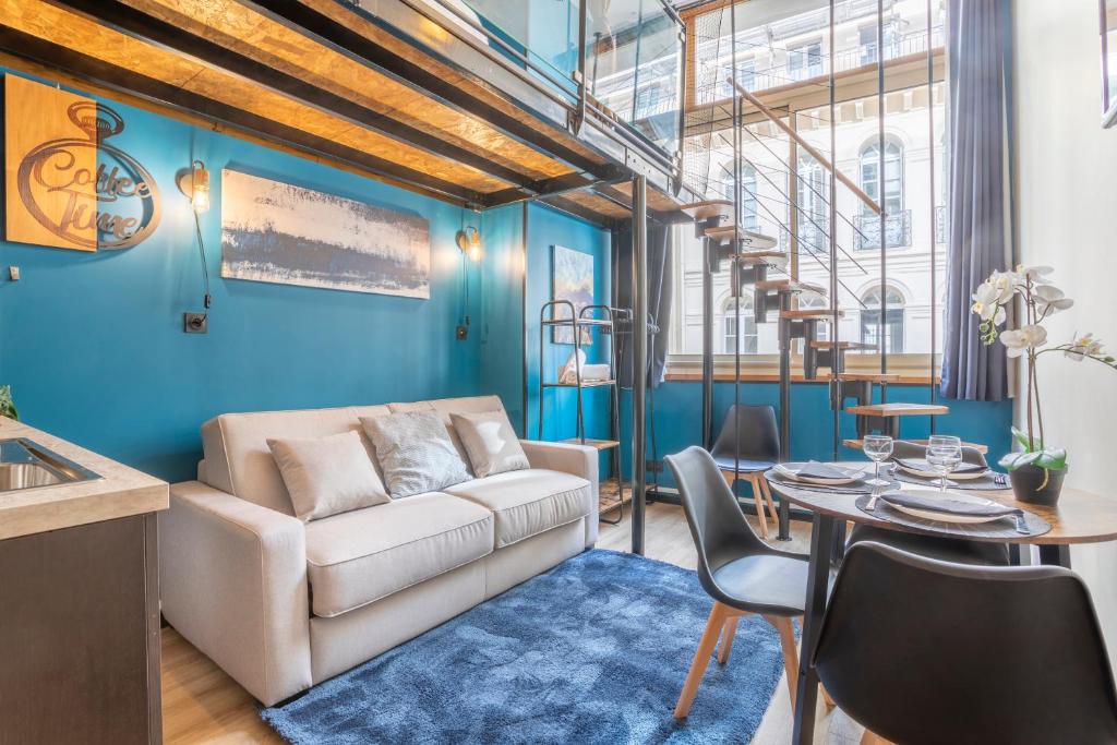ADIRA Résid'Marseille Vieux-port - One-Bedroom Apartment