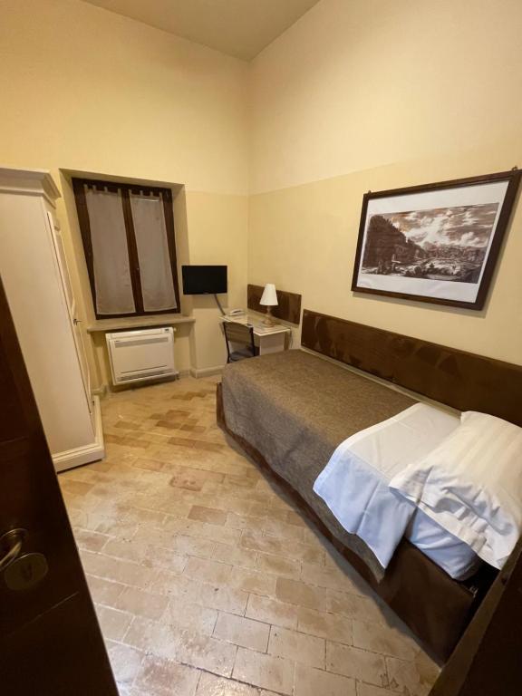 B&B Al Catillo 1600 - Dimora storica centro Tivoli - Eenpersoonskamer