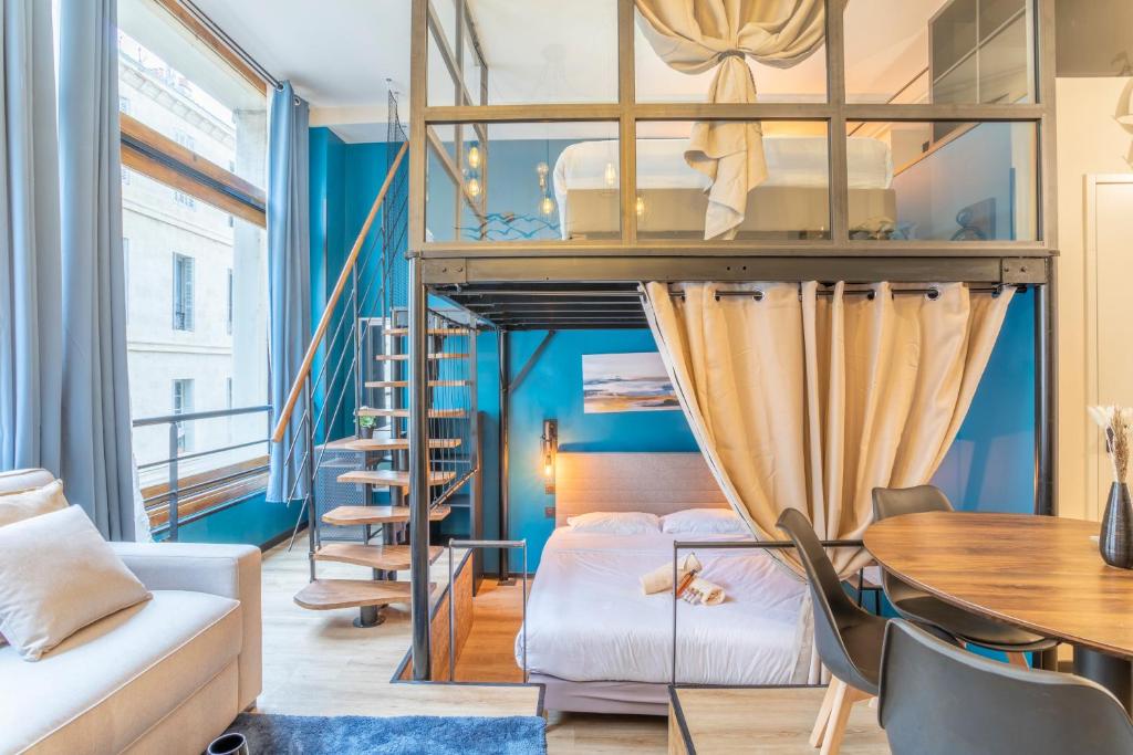 ADIRA Résid'Marseille Vieux-port - Duplex Apartment