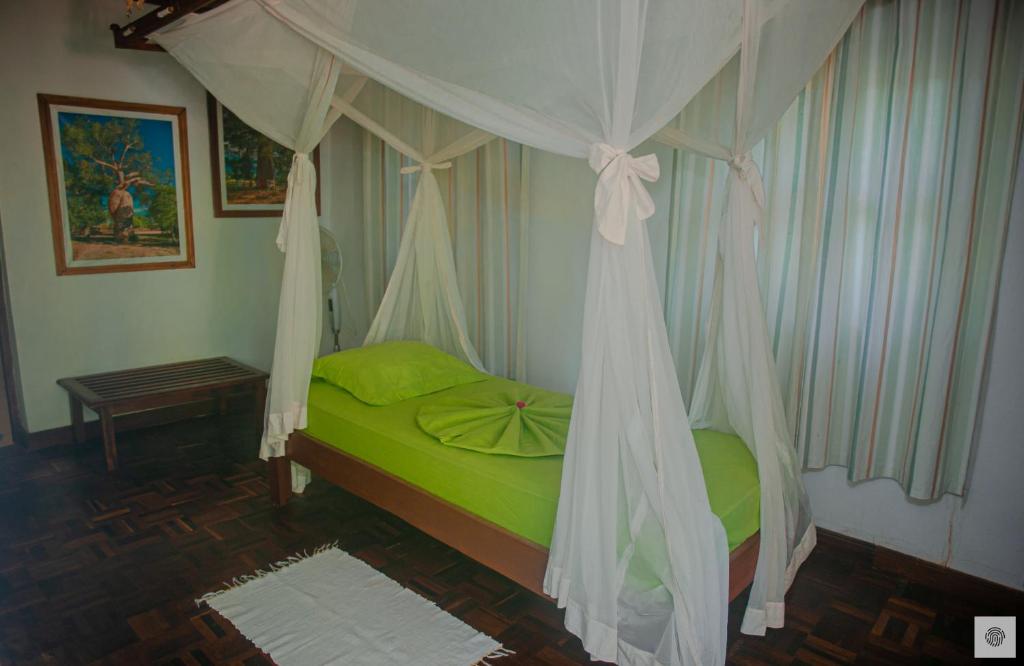 Coin salon dans l'établissement RELAIS DU KIRINDY