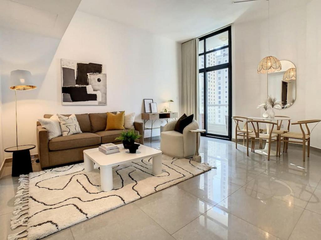 Key View – Marina Wharf 1